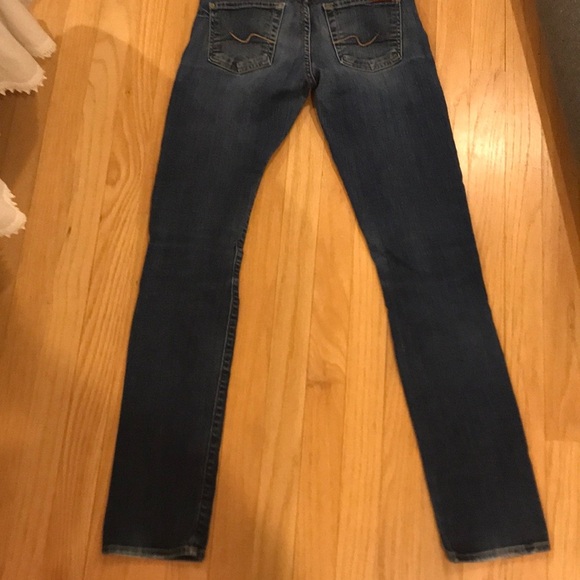 7FAM medium wash skinny jeans with rip - Picture 3 of 6